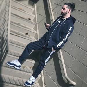 Meet your Posher, Bradley